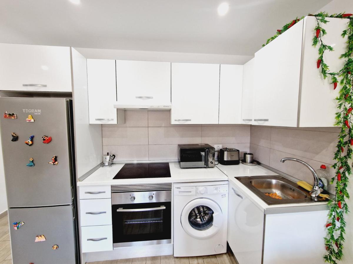 Luxury San Marino Apartment & Pool View Los Cristianos  Esterno foto