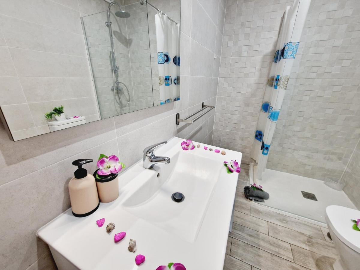 Luxury San Marino Apartment & Pool View Los Cristianos  Esterno foto