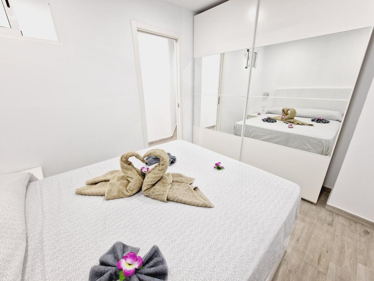 Luxury San Marino Apartment & Pool View Los Cristianos  Esterno foto