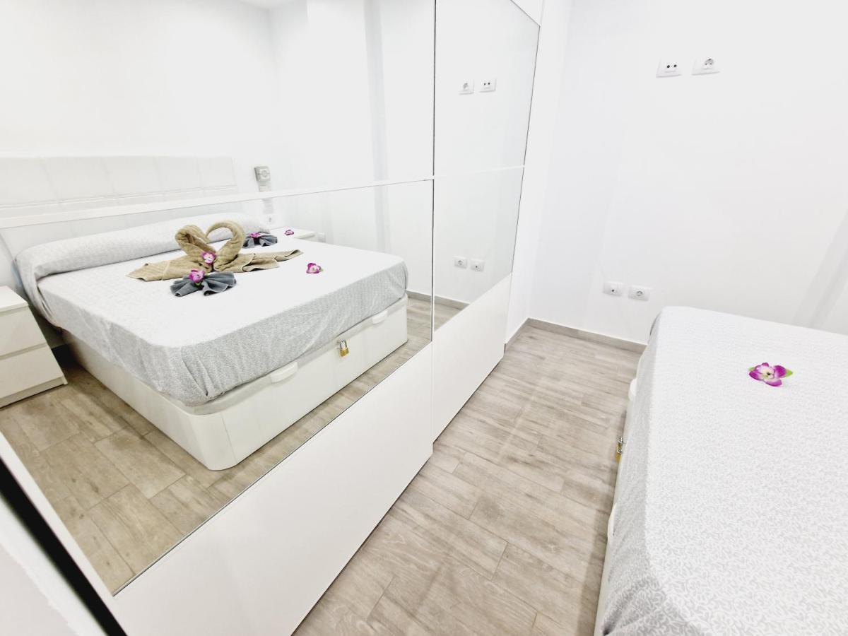 Luxury San Marino Apartment & Pool View Los Cristianos  Esterno foto